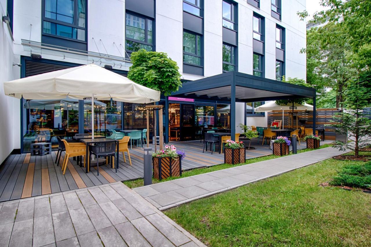 Ibis Styles Warszawa Centrum Luaran gambar