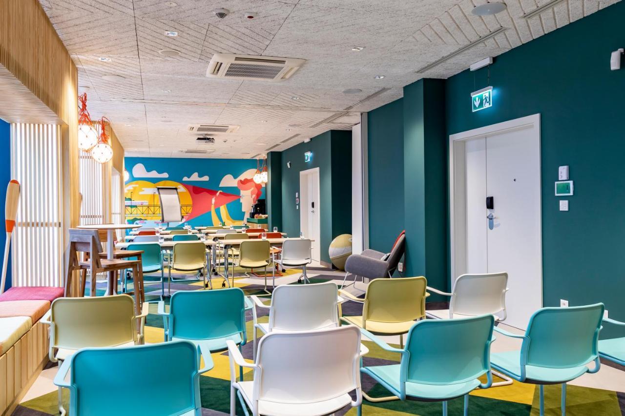 Ibis Styles Warszawa Centrum Luaran gambar