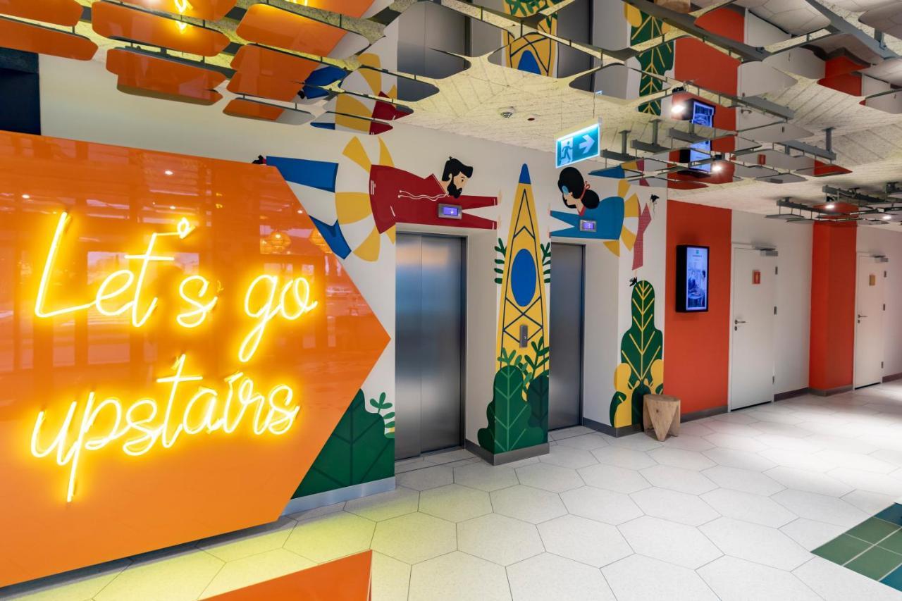 Ibis Styles Warszawa Centrum Luaran gambar