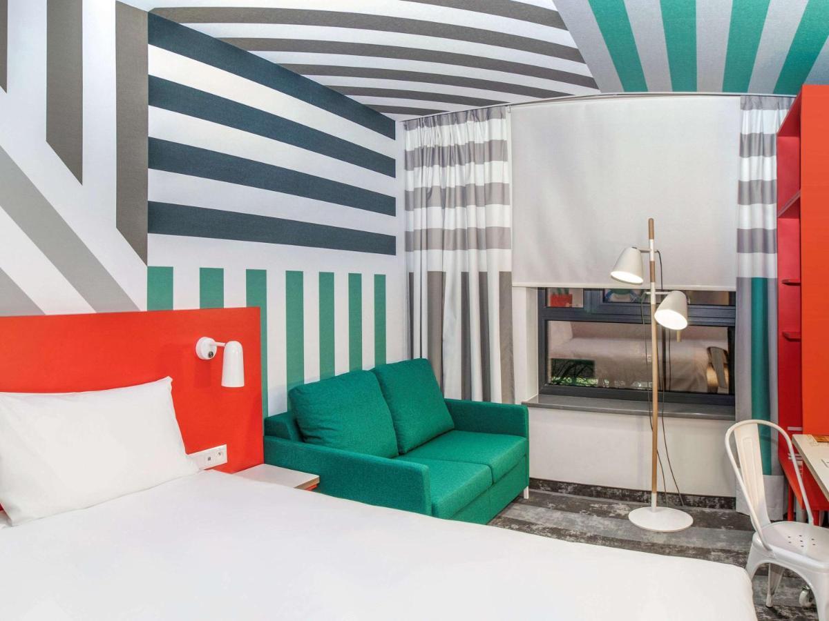 Ibis Styles Warszawa Centrum Luaran gambar
