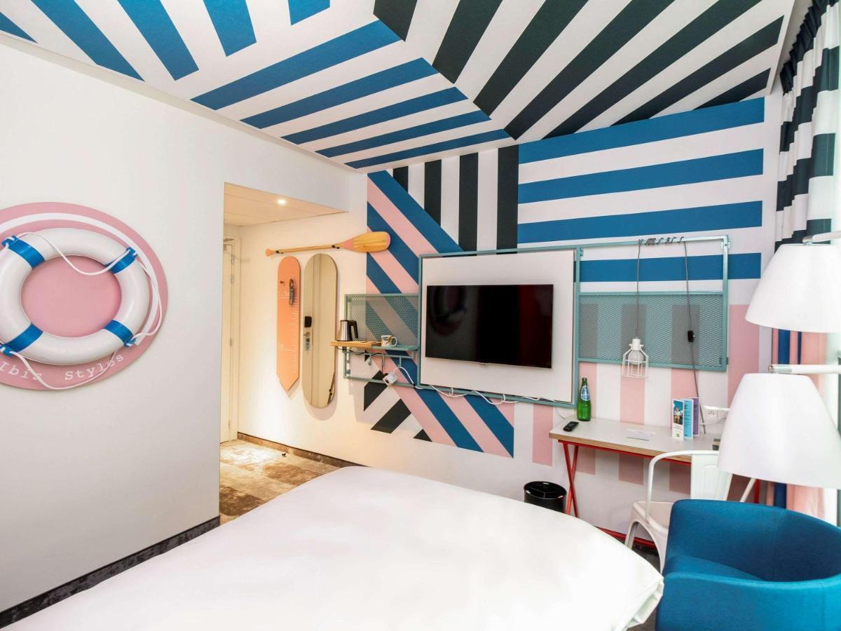 Ibis Styles Warszawa Centrum Luaran gambar